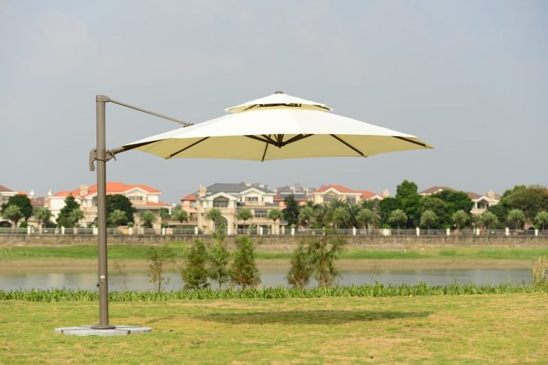 What are the steps to install a cantilever sun umbrella?(pic1)